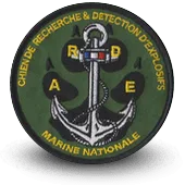 Ecusson Brodé Marine Nationale - Chien De Recherche Et Detextion D'explosifs